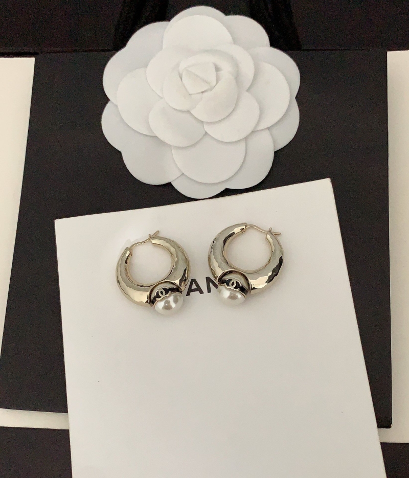 Ch**el earrings